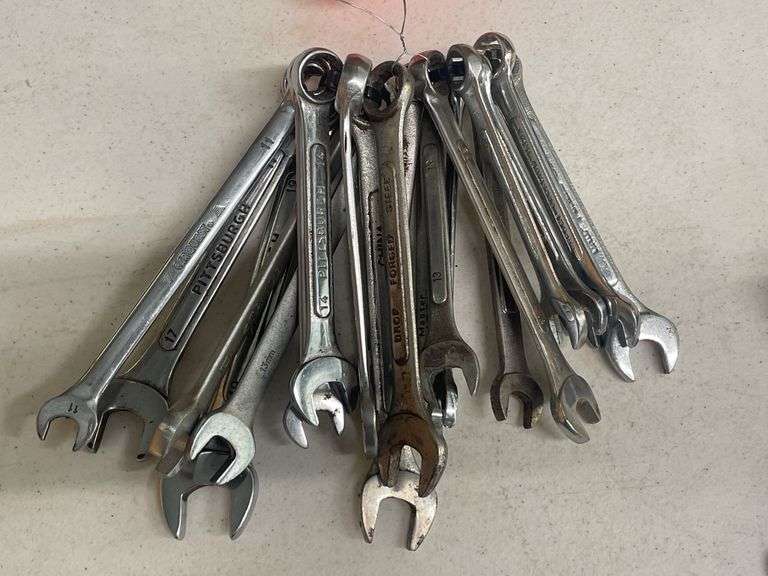 Lot of (20) Wrenches image