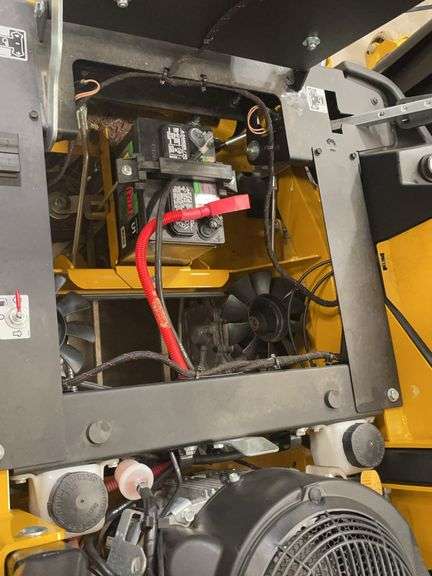 2024 Hustler Fastrak 54" Zero Turn Mower