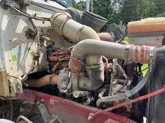 2010 Peterbilt 384 Tractor Truck