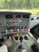 2015 Kenworth T880 Tractor Truck