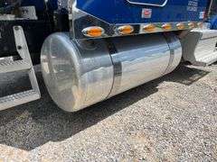 2020 Peterbilt 389 Tractor Truck