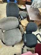 (7) Roll Chairs, (3) Stools
