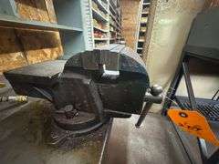 Metal Table with 5" Vice