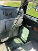 2011 Peterbilt 386 Day Cab Tractor Truck