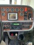2010 Peterbilt 384 Tractor Truck