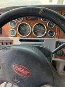 2010 Peterbilt 384 Tractor Truck