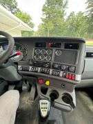 2015 Kenworth T880 Tractor Truck