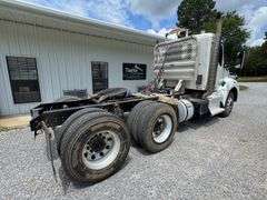 2015 Kenworth T880 Tractor Truck