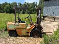 Clark C500 55 Forklift - INOPERABLE