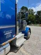 2020 Peterbilt 389 Tractor Truck