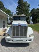 2011 Peterbilt 386 Day Cab Tractor Truck