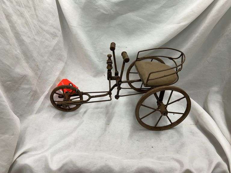 Decorative Metal Tricycle Sculpture