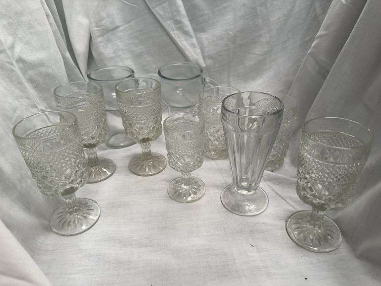 Mixed Lot of 10 Drinking Glasses - Various Styles and Sizes image