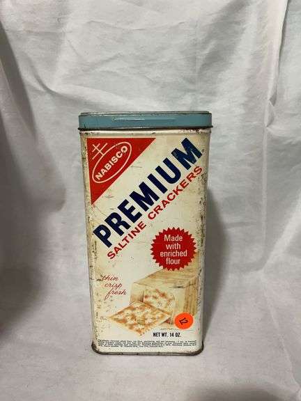 Nabisco Premium Saltine Cracker tin