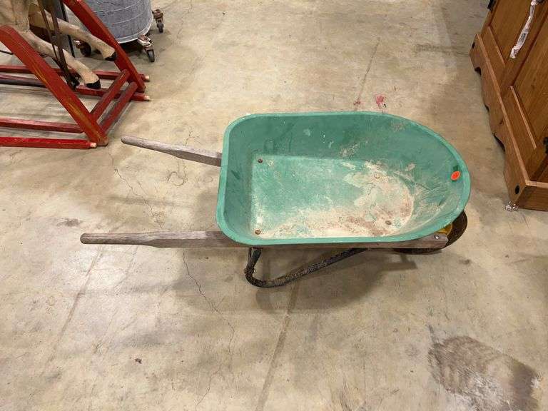 John Deere Wheelbarrow