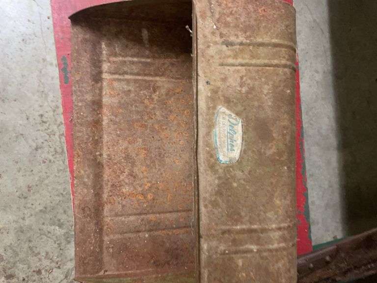 Metal Dustpan and Grass Shears
