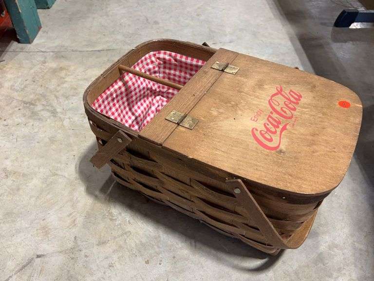 Coca-Cola Picnic Basket, missing half top image