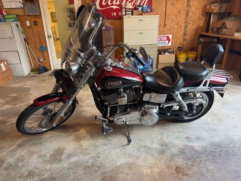 2006  HARLEY-DAVIDSON  Dyna Wide Glide Motorcycle image