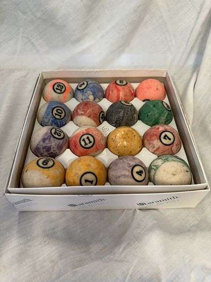 Aramith Belgian Billiard Ball Set image