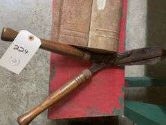 Metal Dustpan and Grass Shears