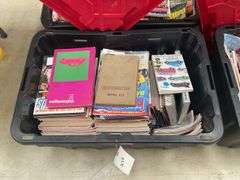 Mixed Lot of Volkswagen Magazines and Repair Manuals