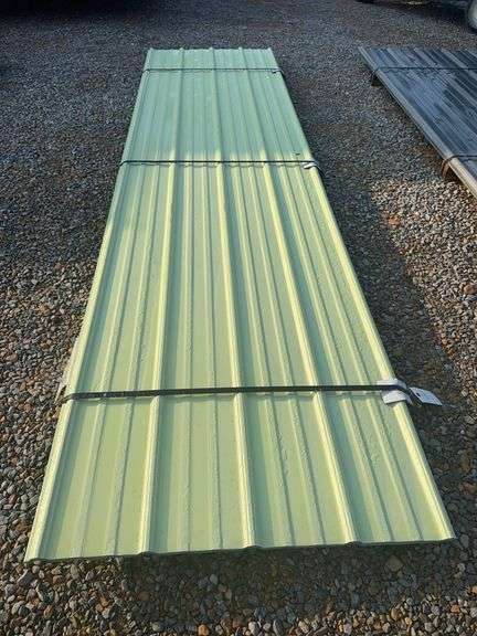 Lot of 35 Green Metal Pole Barn Siding Sheets - 3' x 12', 29 Gauge image