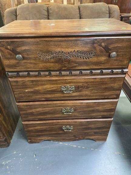 4-Drawer Wood Chest of Drawers with Leaf Inlay image