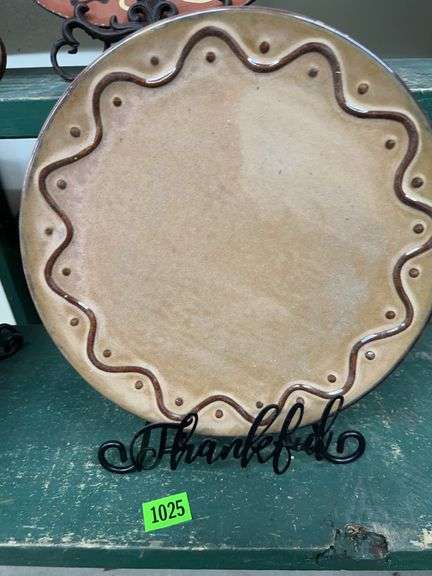 Decorative 'Thankful' Plate image