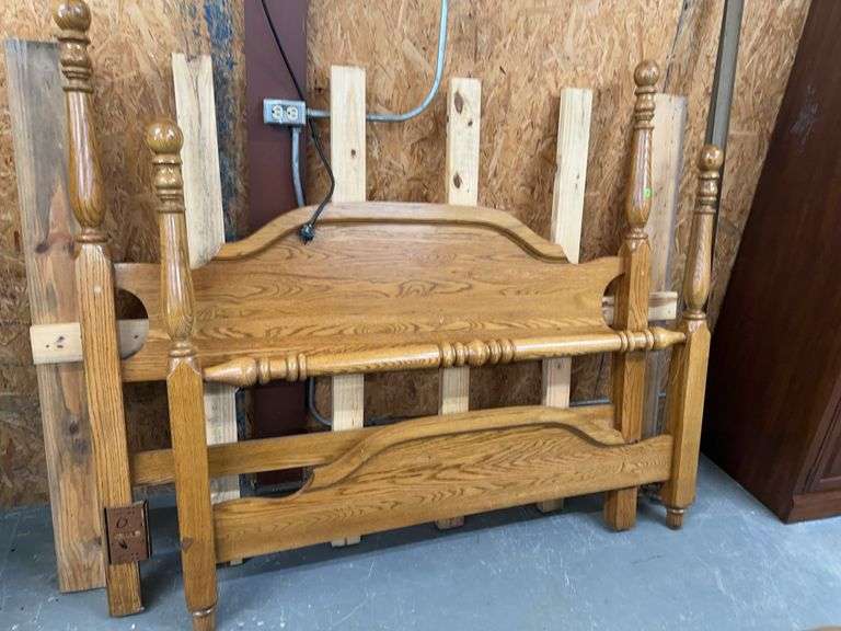 Queen/Full Style Wooden Bed Frame Headboard and Footboard image
