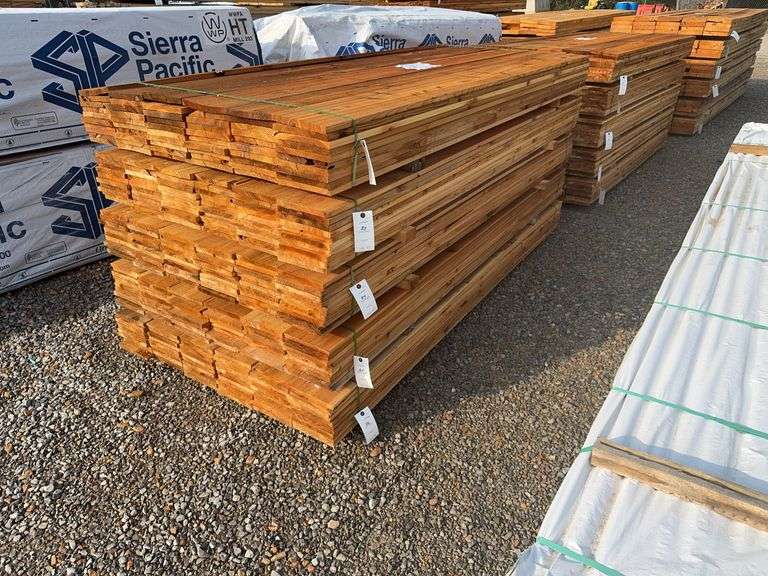 Western Red Cedar Lumber - 60 Pieces 1" x 8" x 8' image