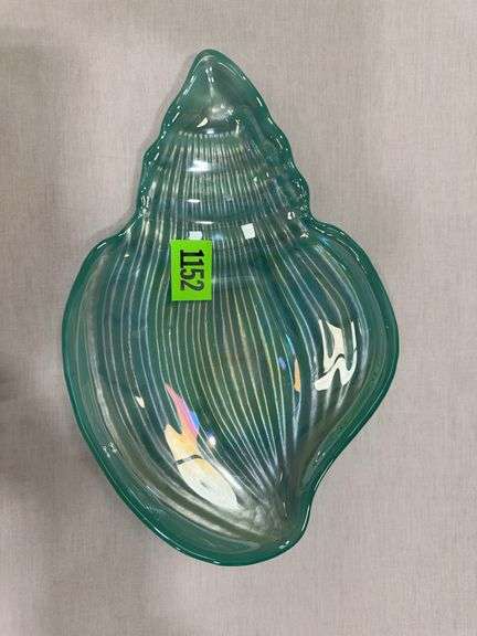 Iridescent Decorative Shell Shaped Glass Dish image