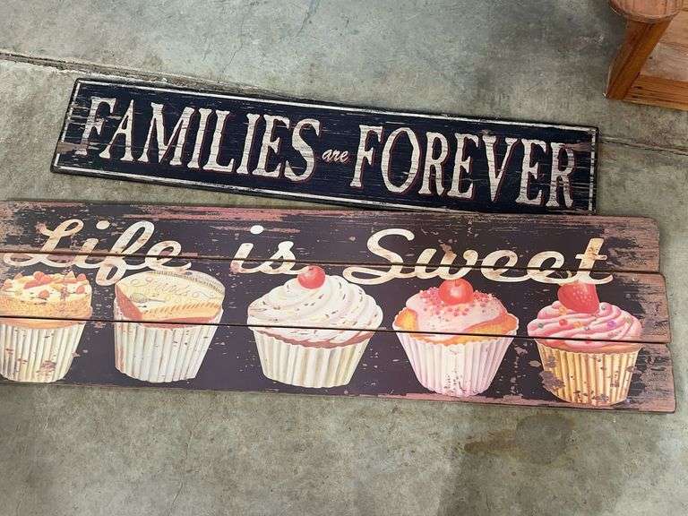 Wooden Wall Art Signs - Cupcakes and Family Themes image