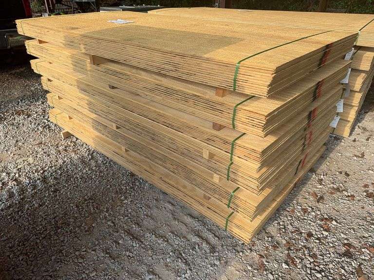 12 Sheets of T1-11 1 1/32" x 4' x 8' Pine Siding image