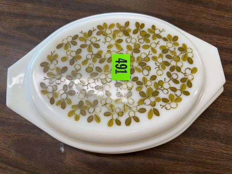 Pyrex Divided Dish image