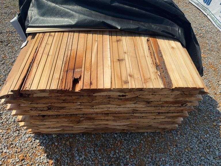 52 Pieces of Western Red Cedar Log Cabin Siding 2"x8"x14' image