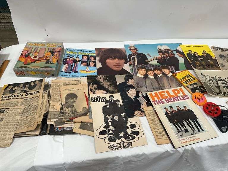 The Beatles Memorabilia Collection - Books, Magazines, Photos, Puzzle & More image