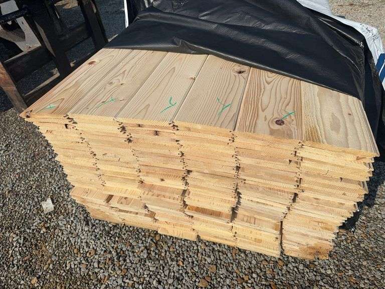 216 Pieces of Western Woods German Lap Siding,1" X 8" X 10' image