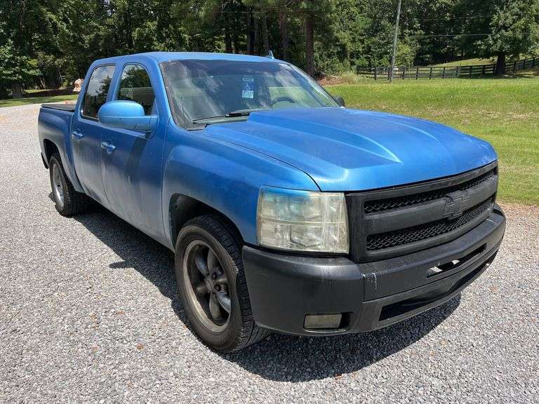 2011  CHEVROLET  Silverado Pickup Truck image