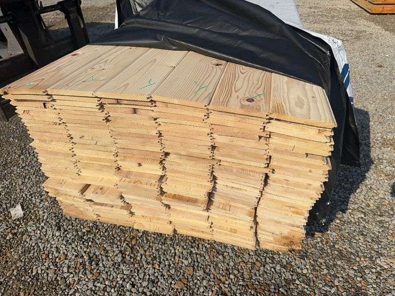 216 Pieces of Western Woods German Lap Siding,1" X 8" X 10' image