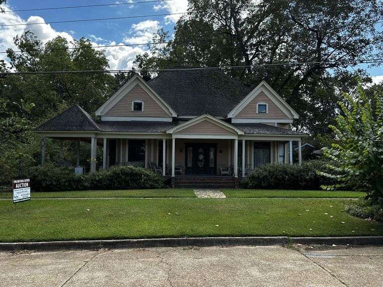 100 East Fox Avenue, Eupora, MS 39744 image