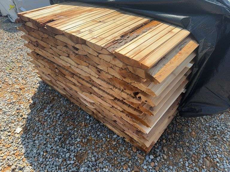 117 Pieces of Western Red Cedar Log Cabin Siding 2"x8"x10' image