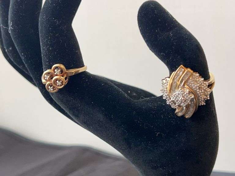 10kt Ring with Small Diamonds image