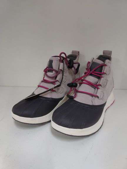 sorel youth cub water resistant boot