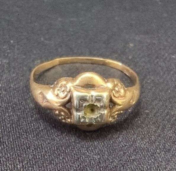 14k gold chain .6g, 10k yellow gold ring .9g