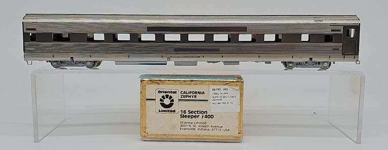 ORIENTAL LIMITED HO BRASS CALIFORNIA ZEPHYR 16-SECTION SLEEPER #400 image