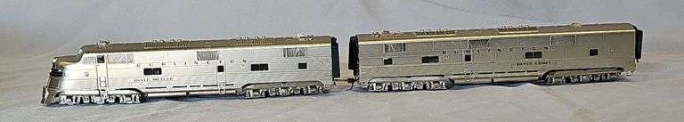 CHALLENGER IMPORTS 2180.1 HO BRASS CB&Q E-5A & E-5B DIESEL LOCOMOTIVE SET image