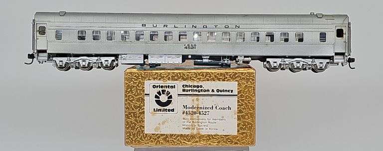 Oriental Chicago Burlington & Quincy Modernized Coach #4520-4527 Model Train image
