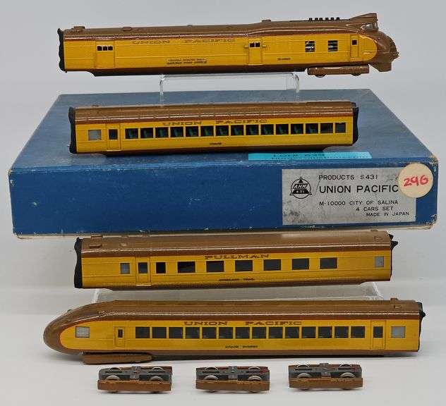 AHM Union Pacific M‑10000 ‘City of Salina’ 4‑Car Set (#431) image