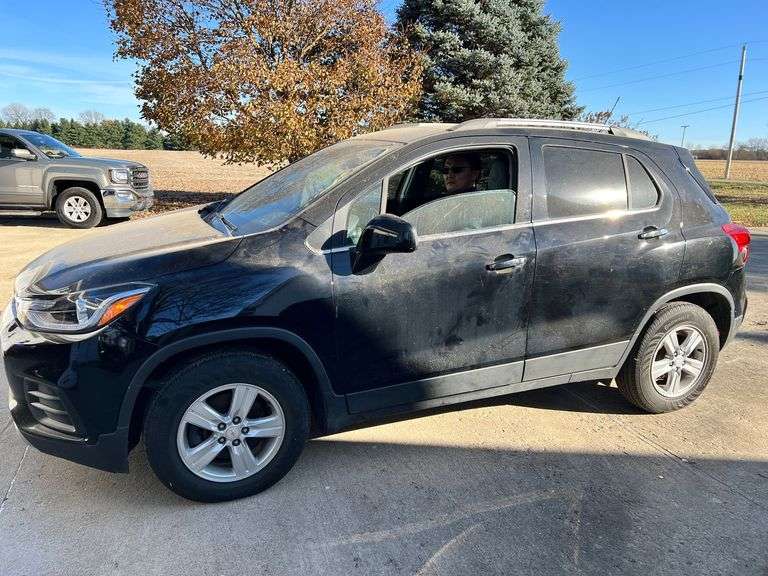 2018  CHEVROLET  Trax 2017 Chevrolet Trax 58,000 miles image