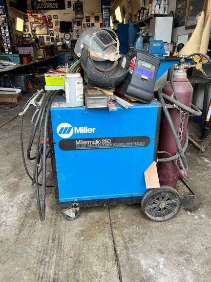 Miller Millermatic 250 wire welder image